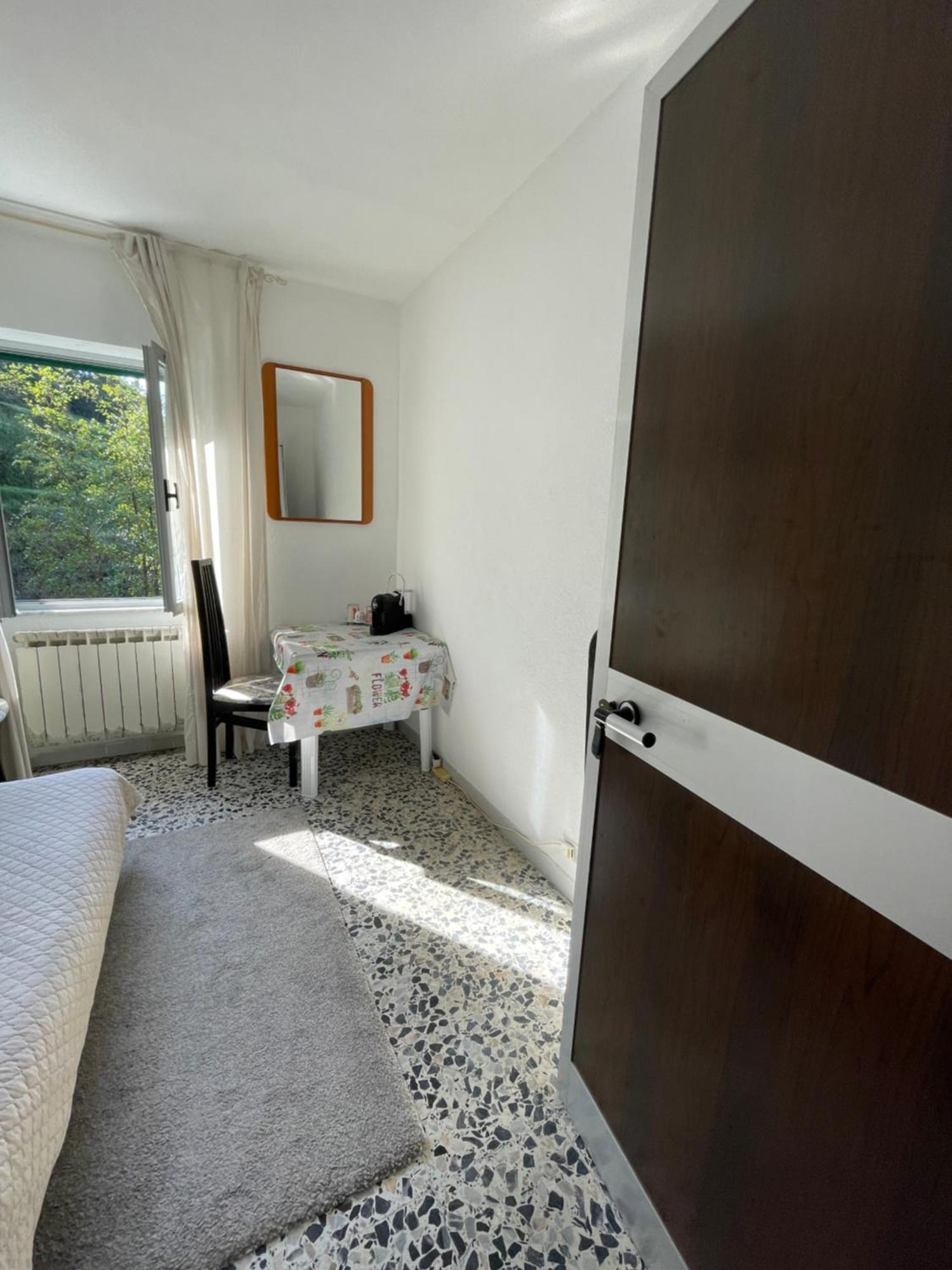 Piano Superiore A Pochi Passi Dal Mare Apartment Сестри Леванте Екстериор снимка